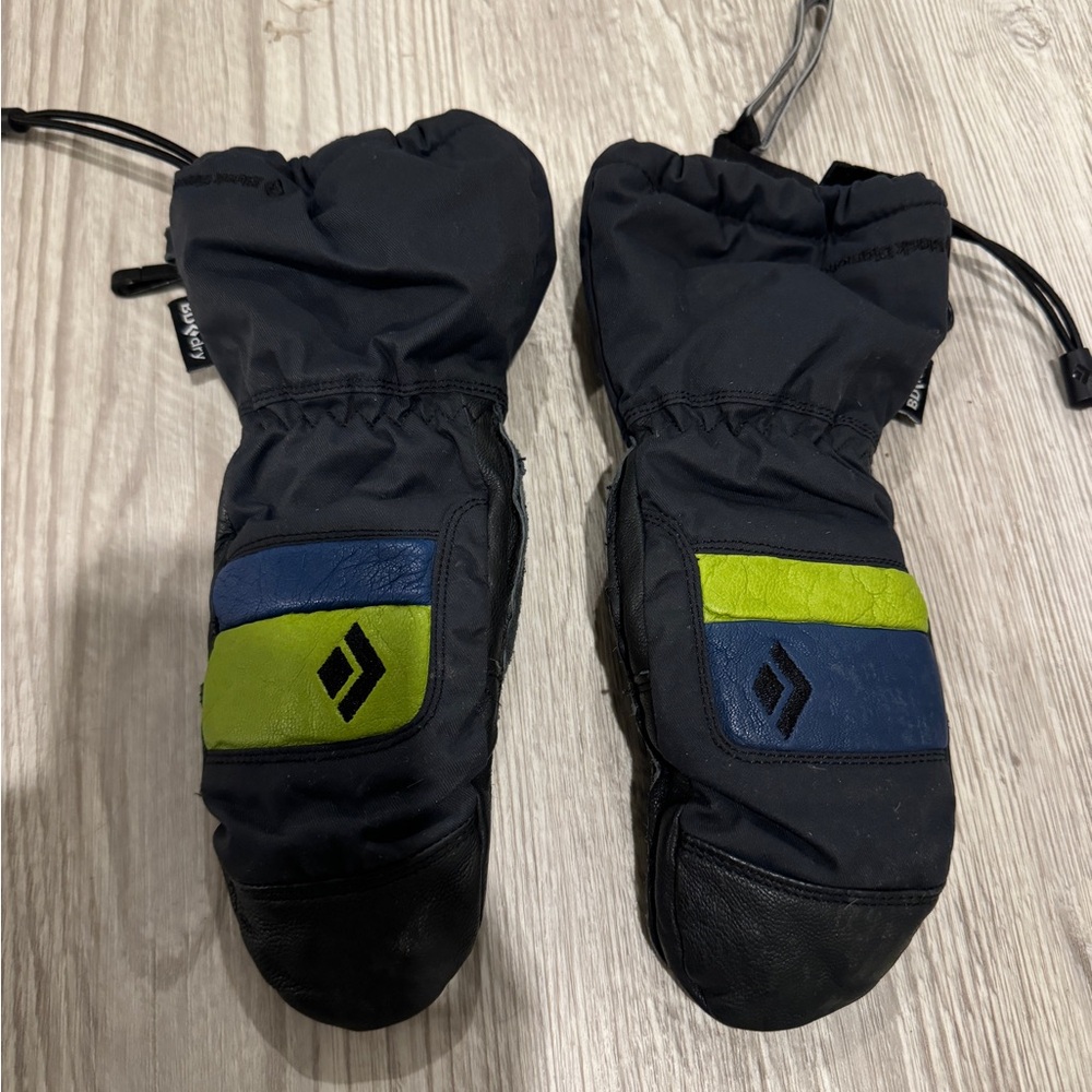 New Kids Winter Mittens